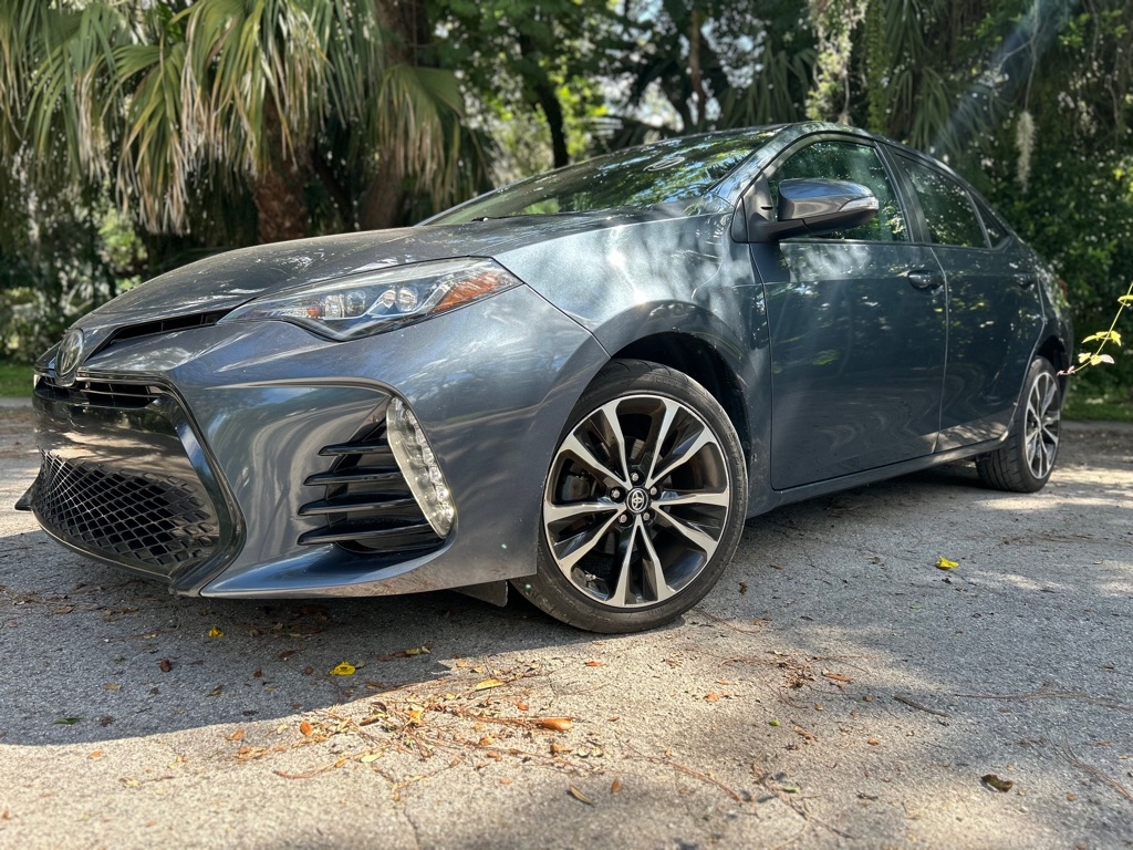 2017 Toyota Corolla SE Sedan 4D
