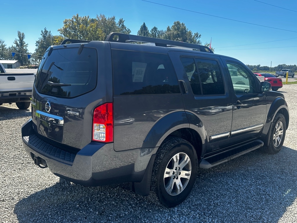 Nissan Pathfinder  2011 Nissan Pathfinder  2011