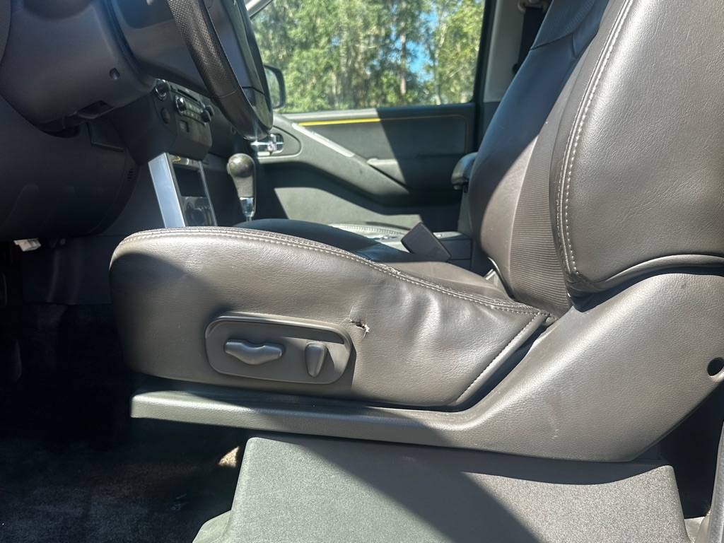 Nissan Pathfinder  2011 Nissan Pathfinder  2011
