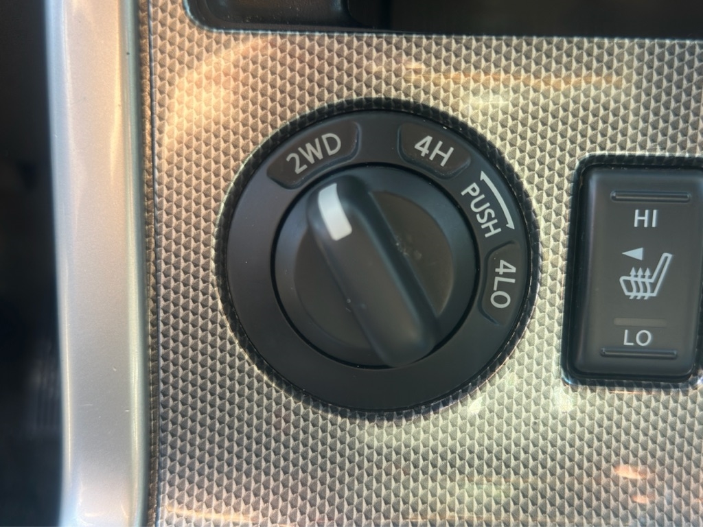Nissan Pathfinder  2011 Nissan Pathfinder  2011