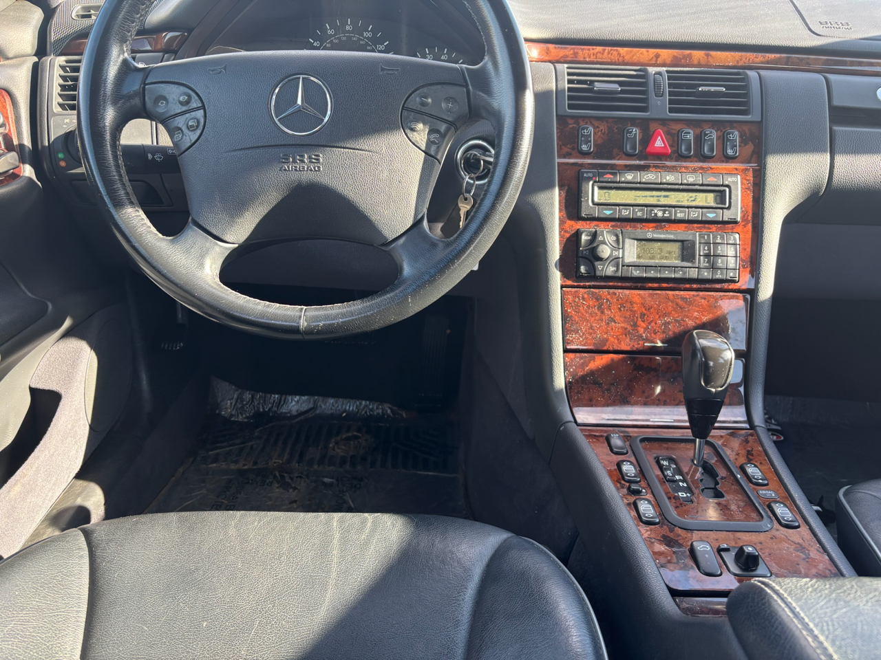 Mercedes-Benz E-Class E320 2001 Mercedes-Benz E-Class E320 2001