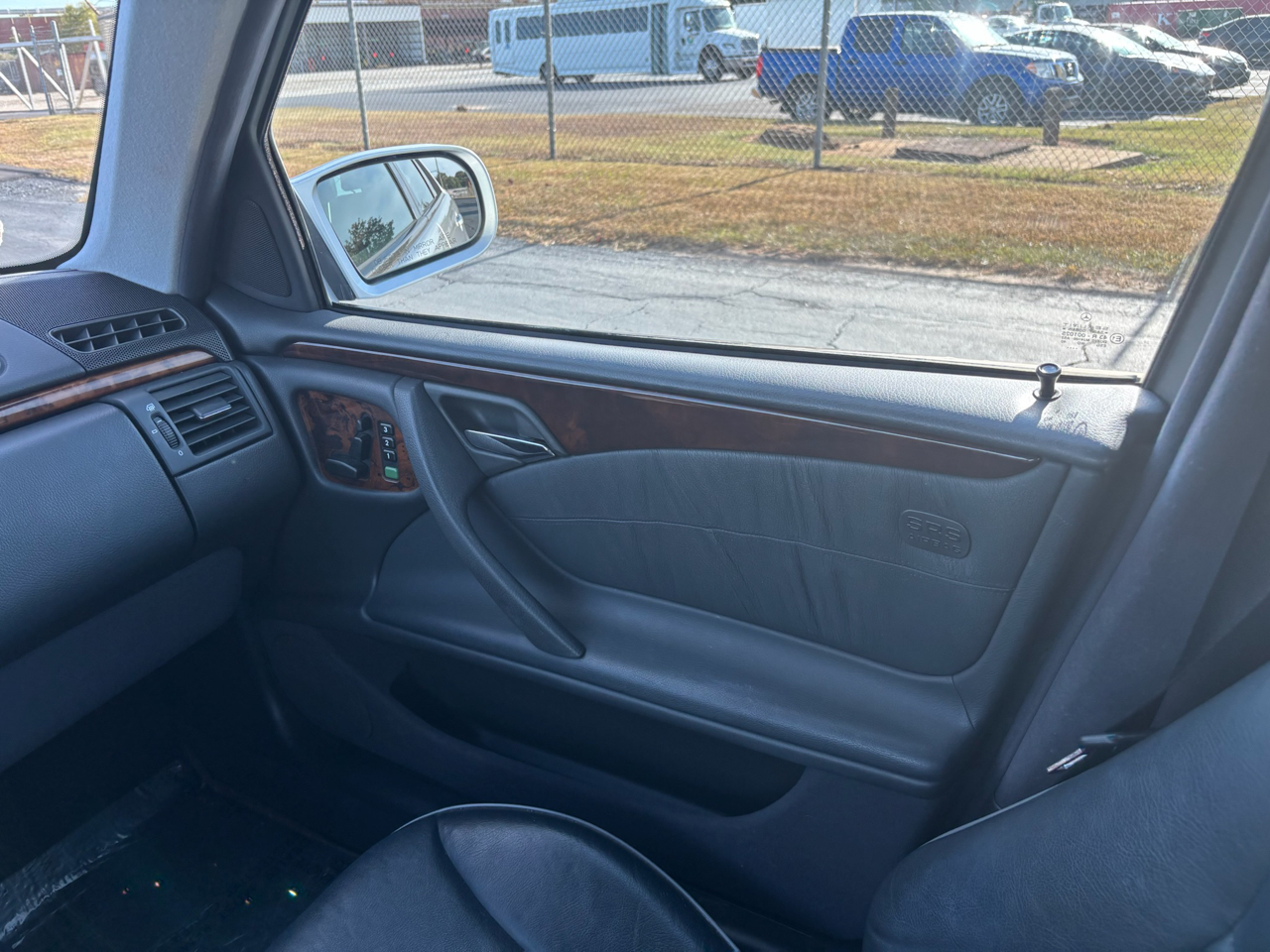 Mercedes-Benz E-Class E320 2001 Mercedes-Benz E-Class E320 2001