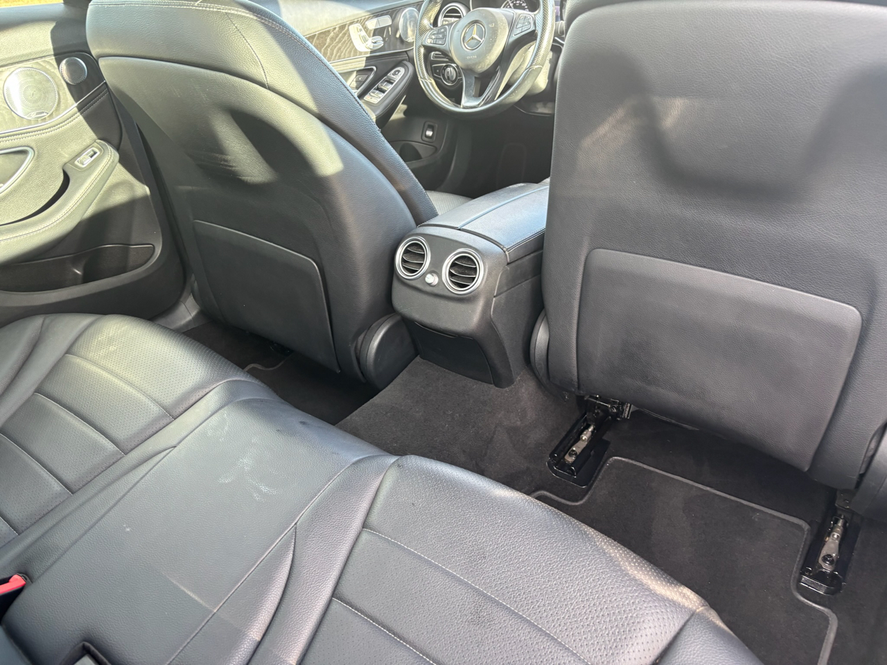 Mercedes-Benz C-Class C300 4MATIC Sedan 2015 Mercedes-Benz C-Class C300 4MATIC Sedan 2015