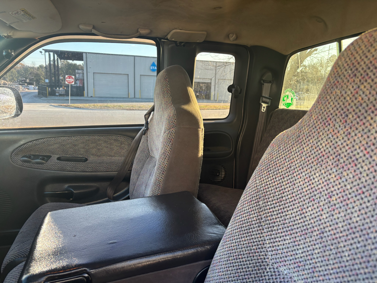 Dodge Ram 1500 Quad Cab 6.5-ft. Bed 2WD 1998