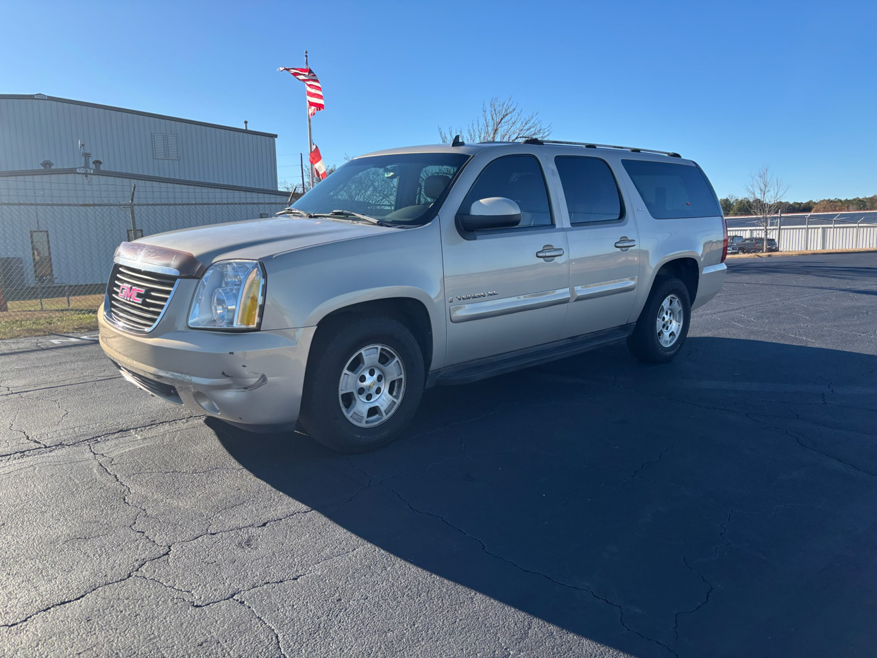 GMC Yukon XL SLE-1 1/2 Ton 2WD 2007