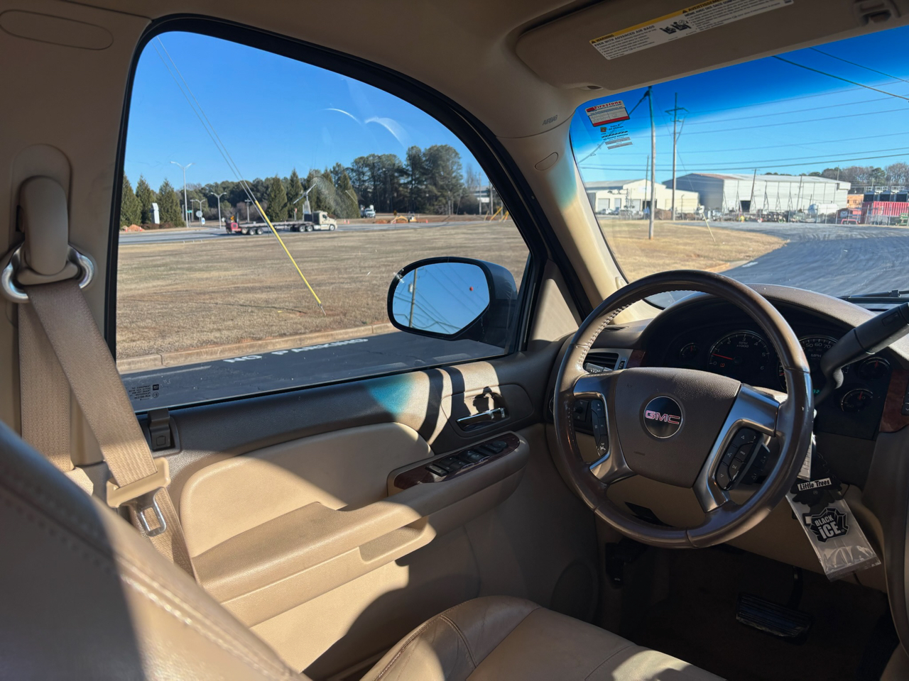 GMC Yukon XL SLE-1 1/2 Ton 2WD 2007