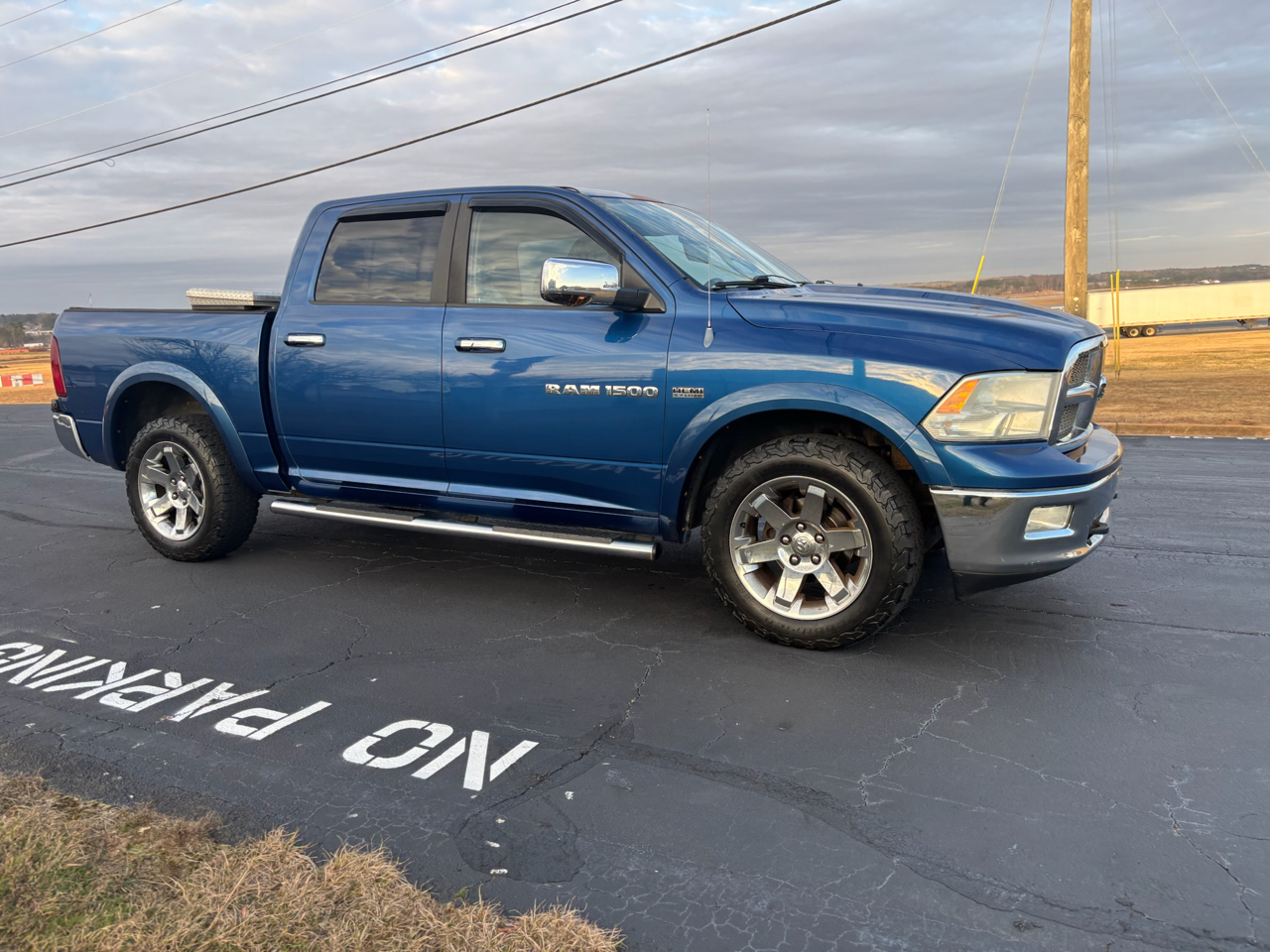 RAM 1500 Sport Crew Cab 4WD 2011