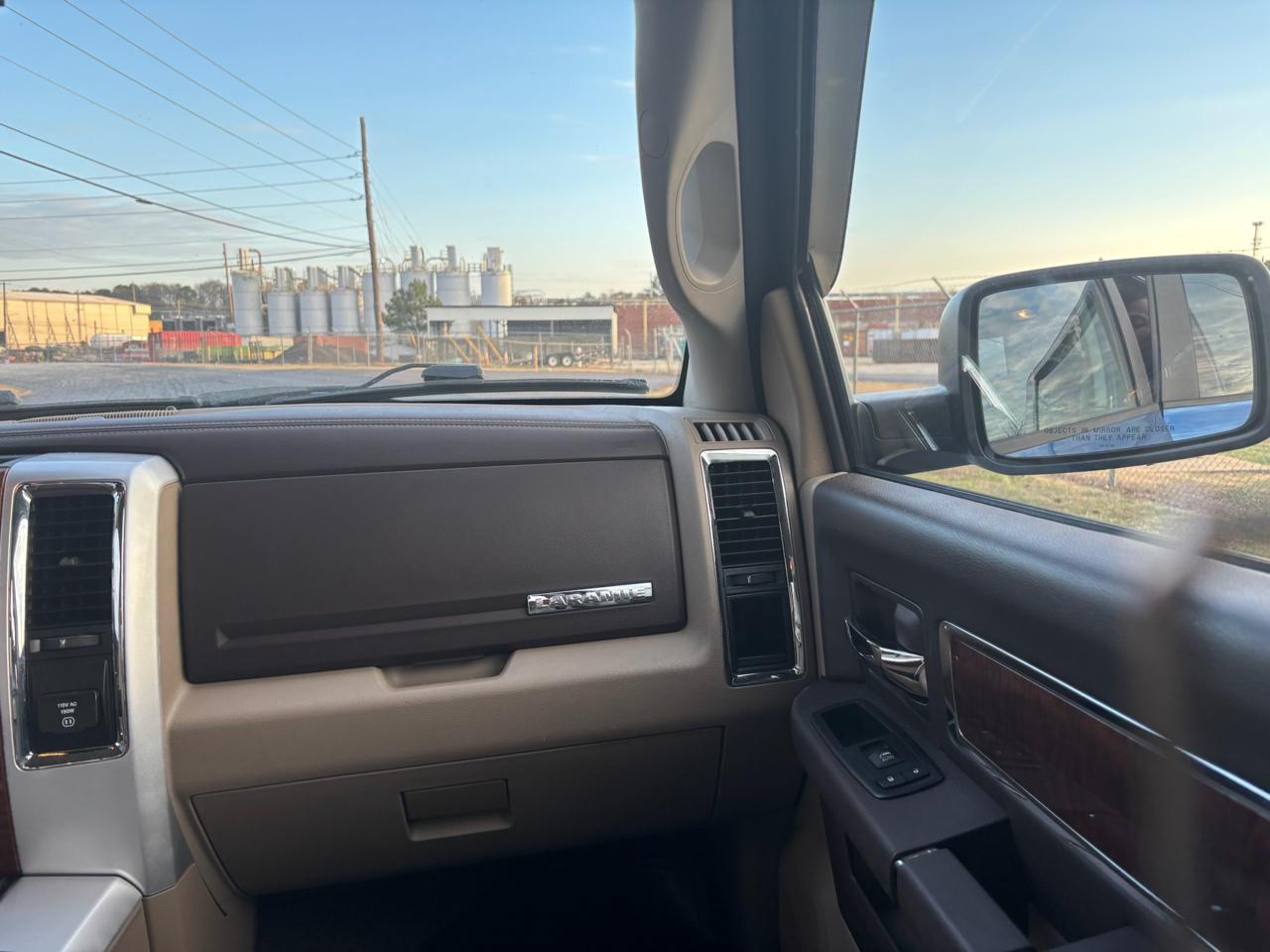 RAM 1500 Sport Crew Cab 4WD 2011