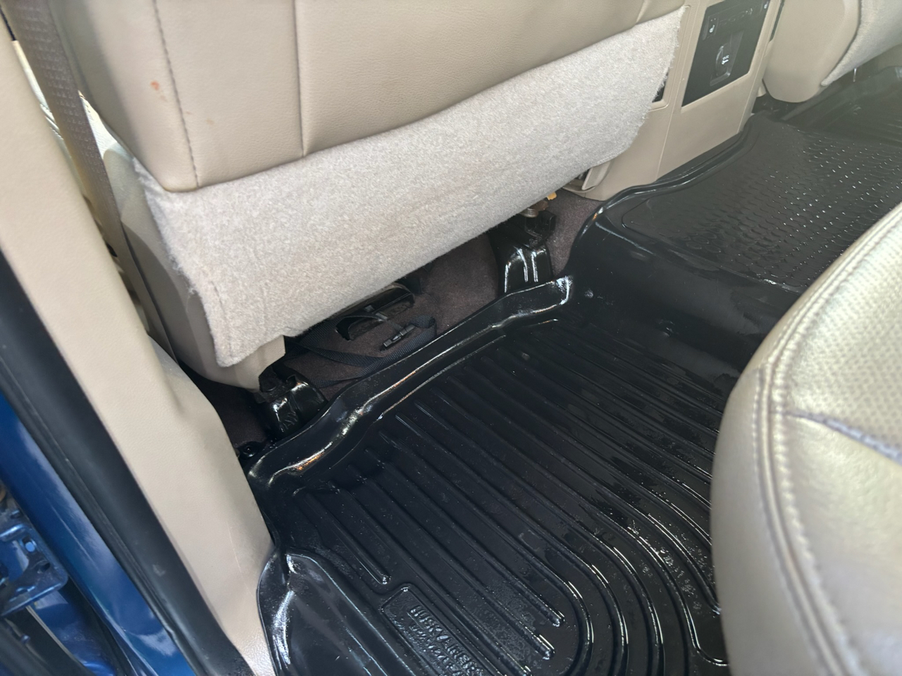 RAM 1500 Sport Crew Cab 4WD 2011