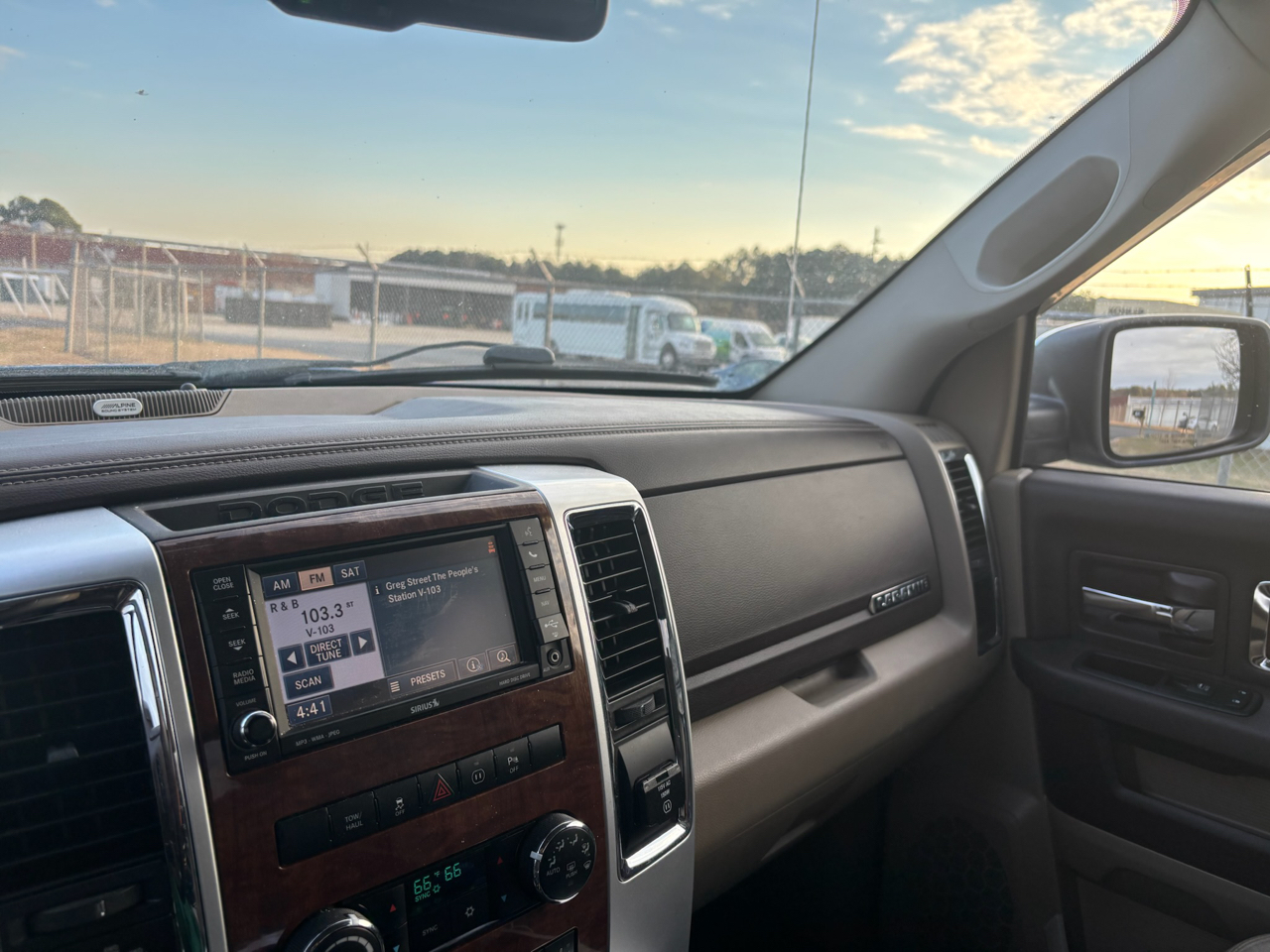 RAM 1500 Sport Crew Cab 4WD 2011