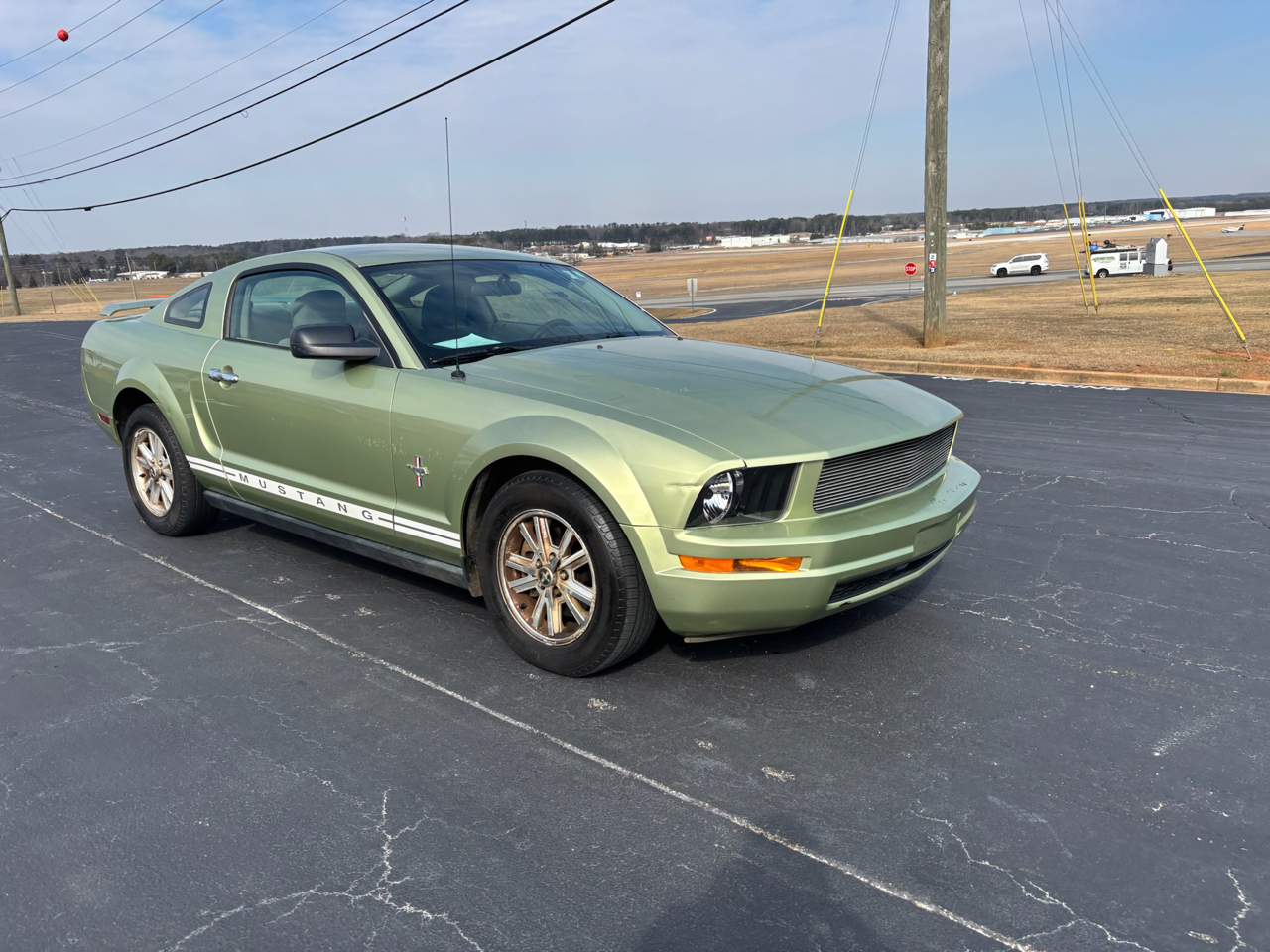 Ford Mustang V6 Standard Coupe 2006