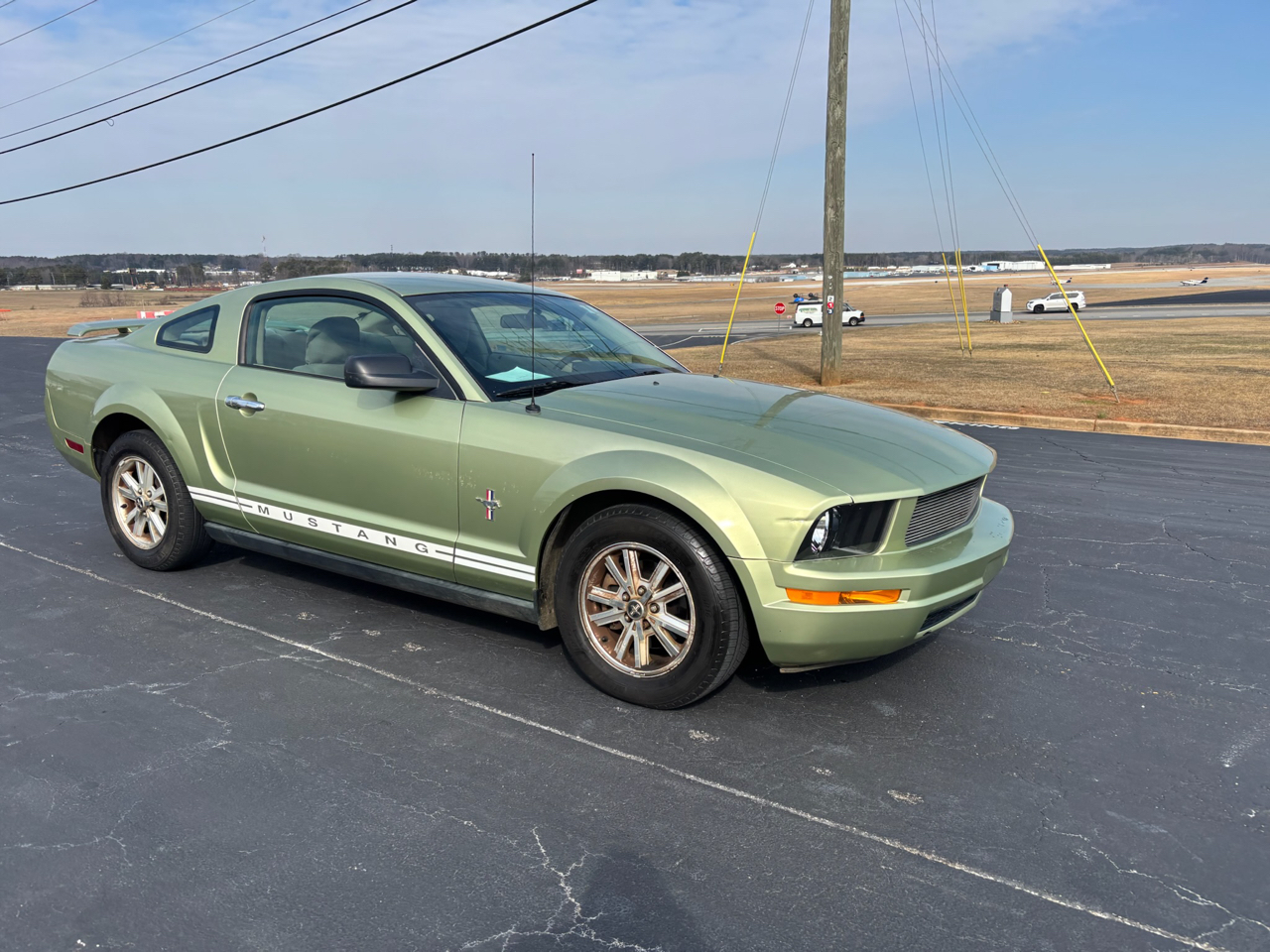 Ford Mustang V6 Standard Coupe 2006