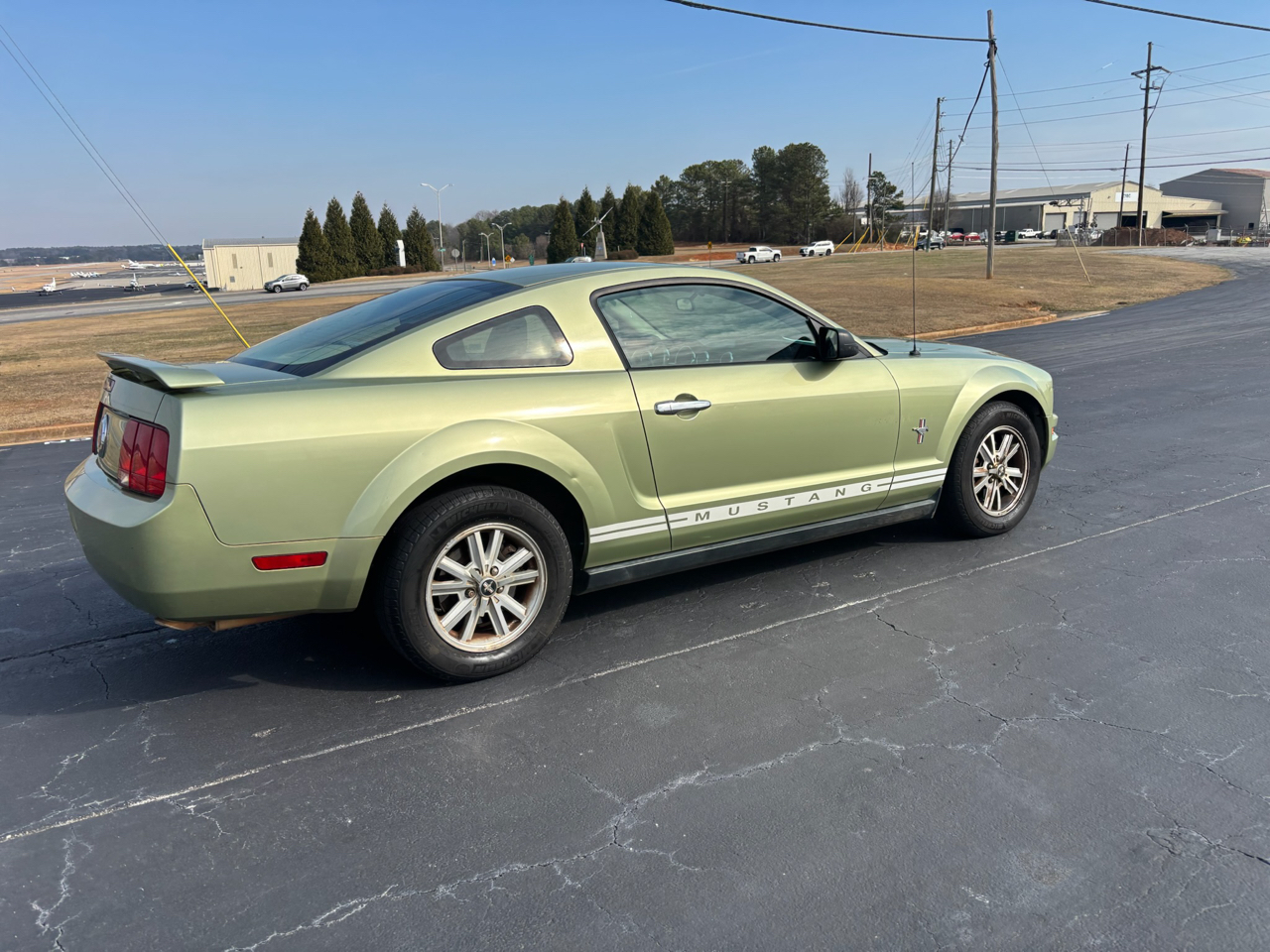 Ford Mustang V6 Standard Coupe 2006