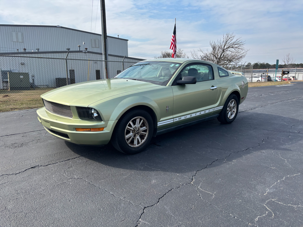 Ford Mustang V6 Standard Coupe 2006