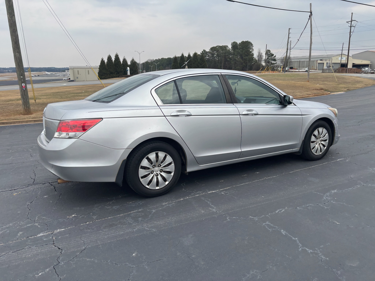 Honda Accord LX sedan AT 2010