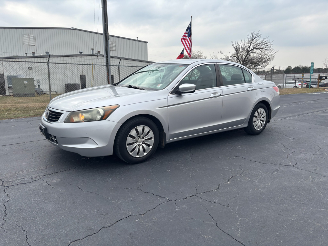 Honda Accord LX sedan AT 2010
