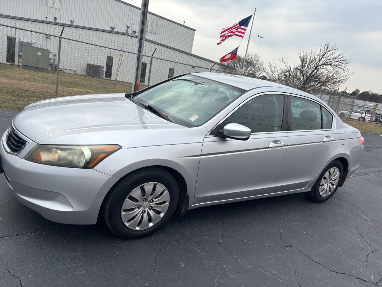 Honda Accord LX sedan AT 2010