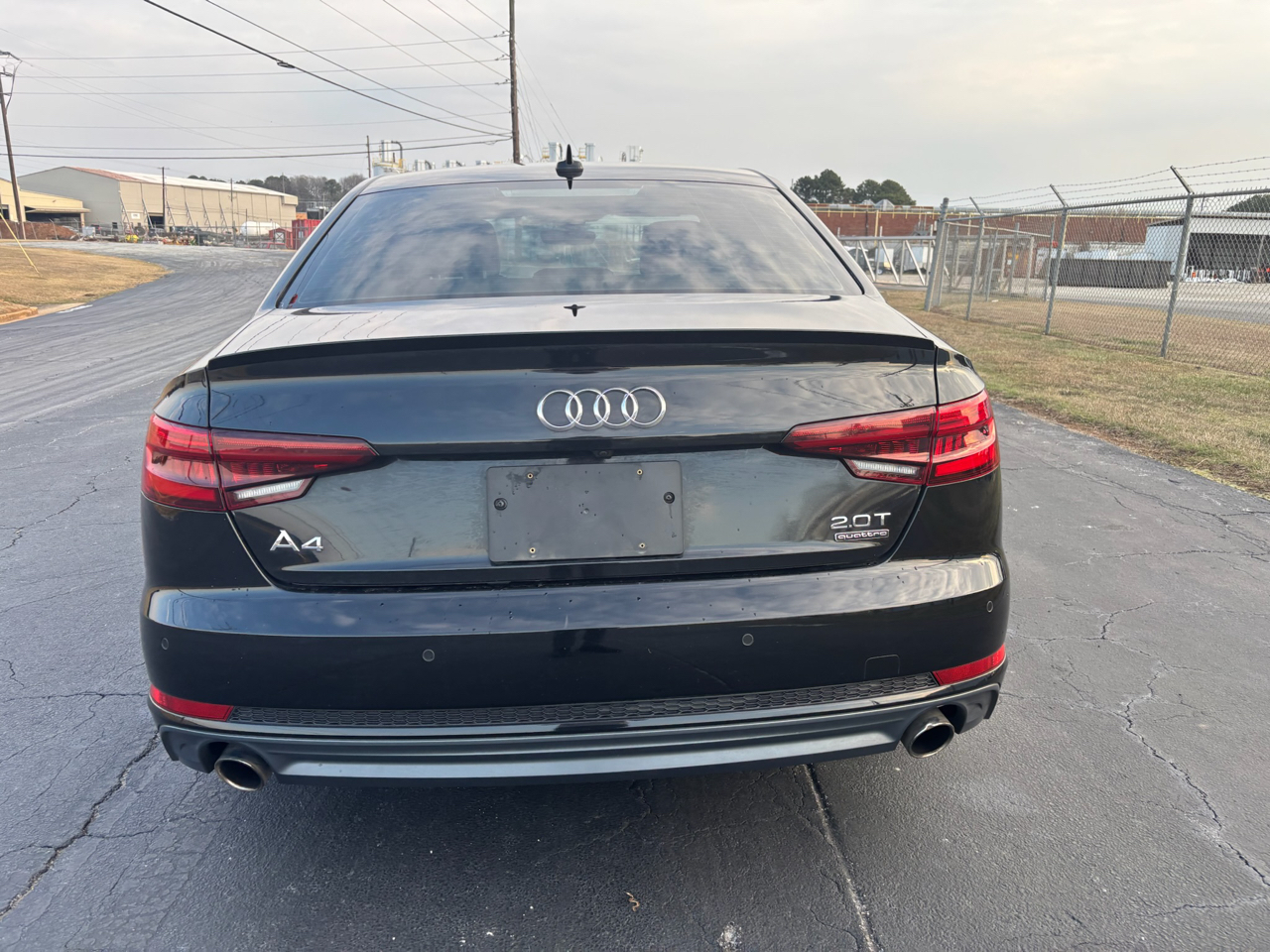 Audi A4 2.0T Prestige quattro Sedan 2017