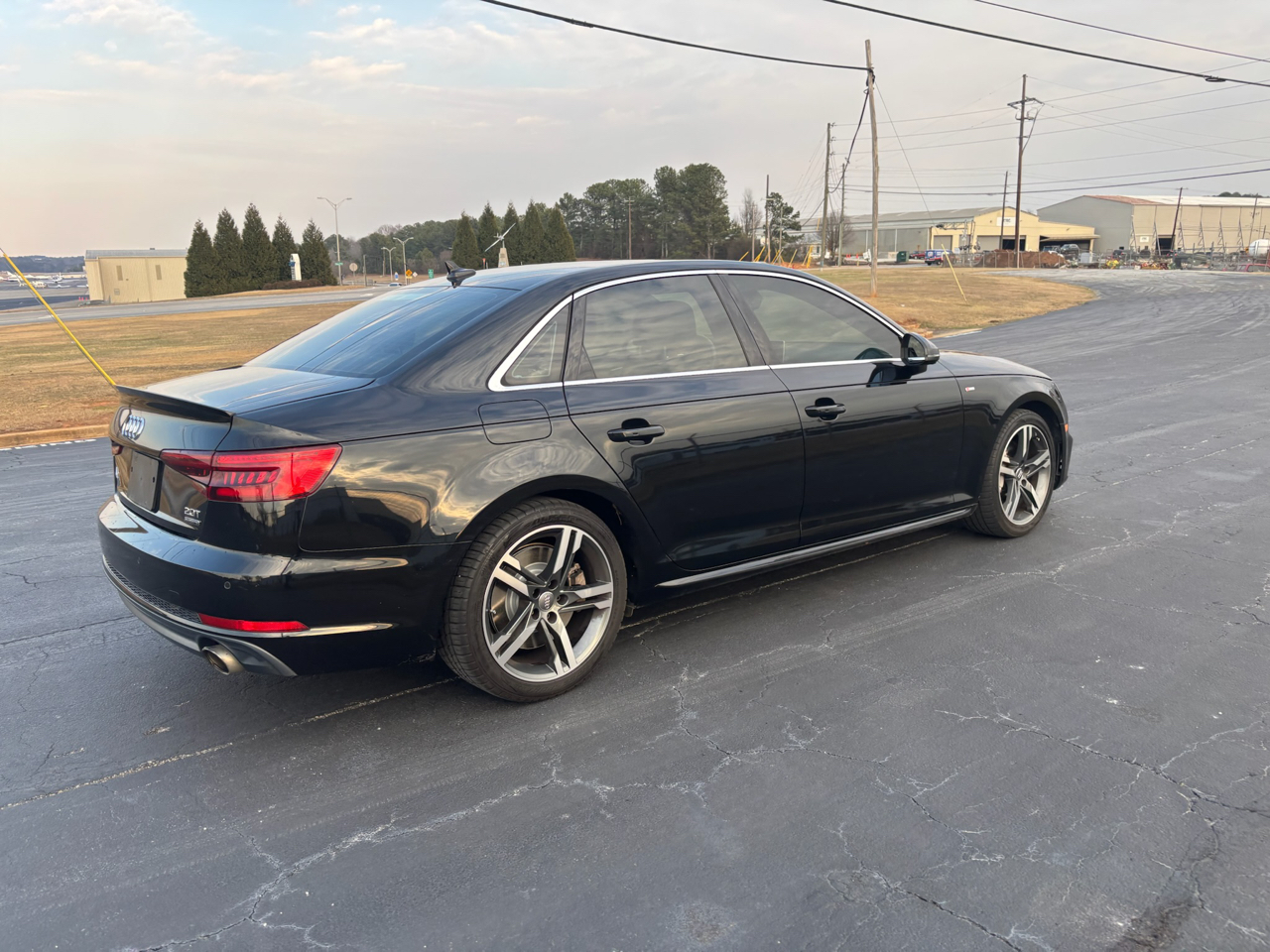 Audi A4 2.0T Prestige quattro Sedan 2017