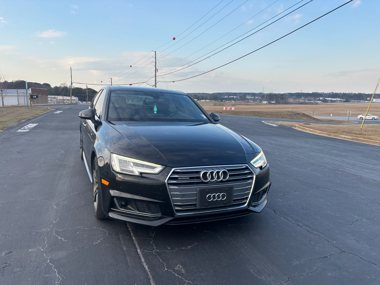 Audi A4 2.0T Prestige quattro Sedan 2017