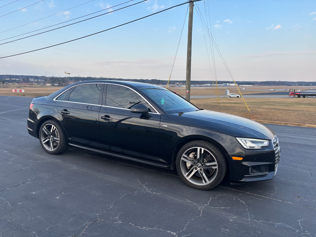 Audi A4 2.0T Prestige quattro Sedan 2017