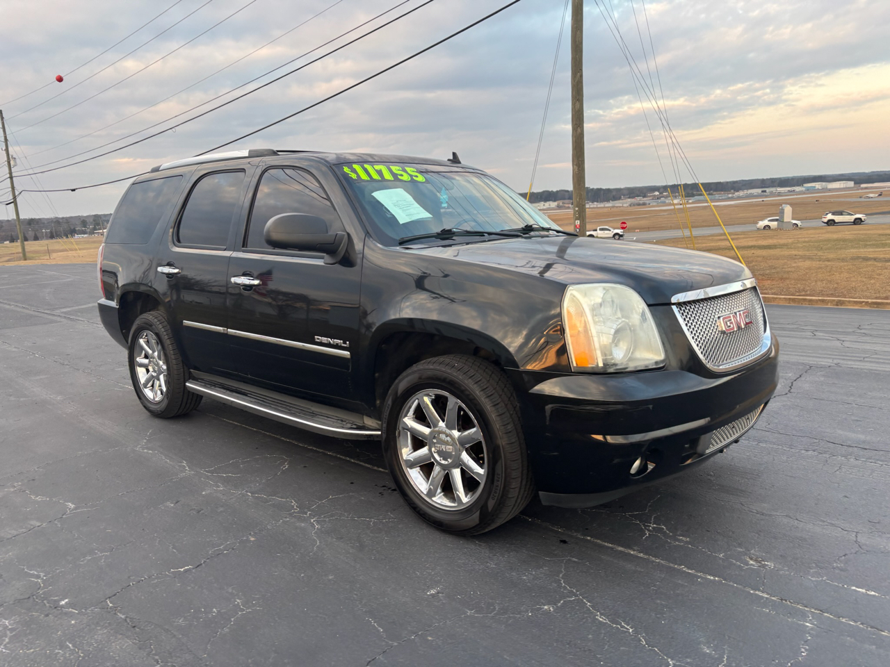 GMC Yukon Denali 2WD 2011