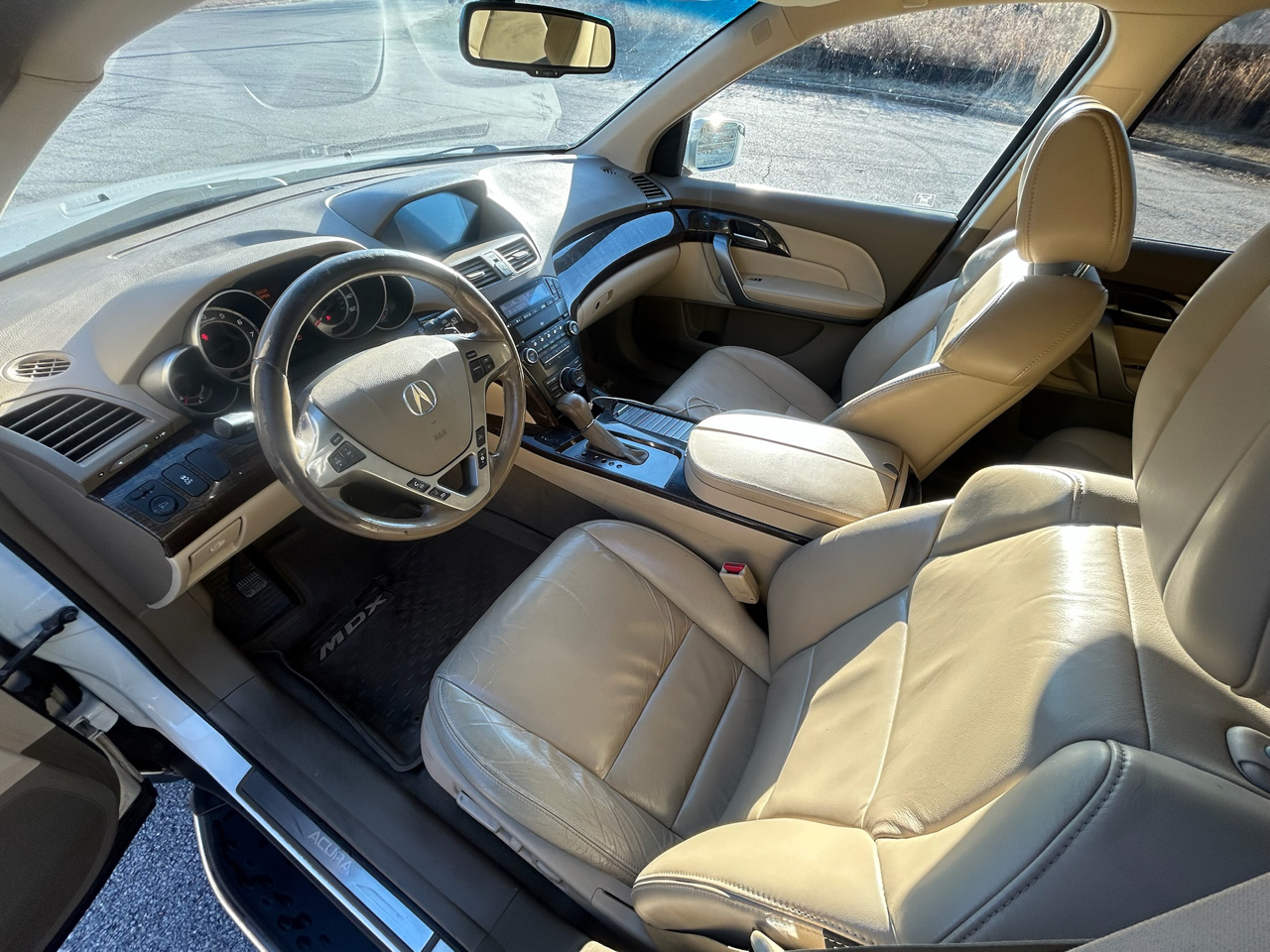 Acura MDX 6-Spd AT w/Tech Package 2012