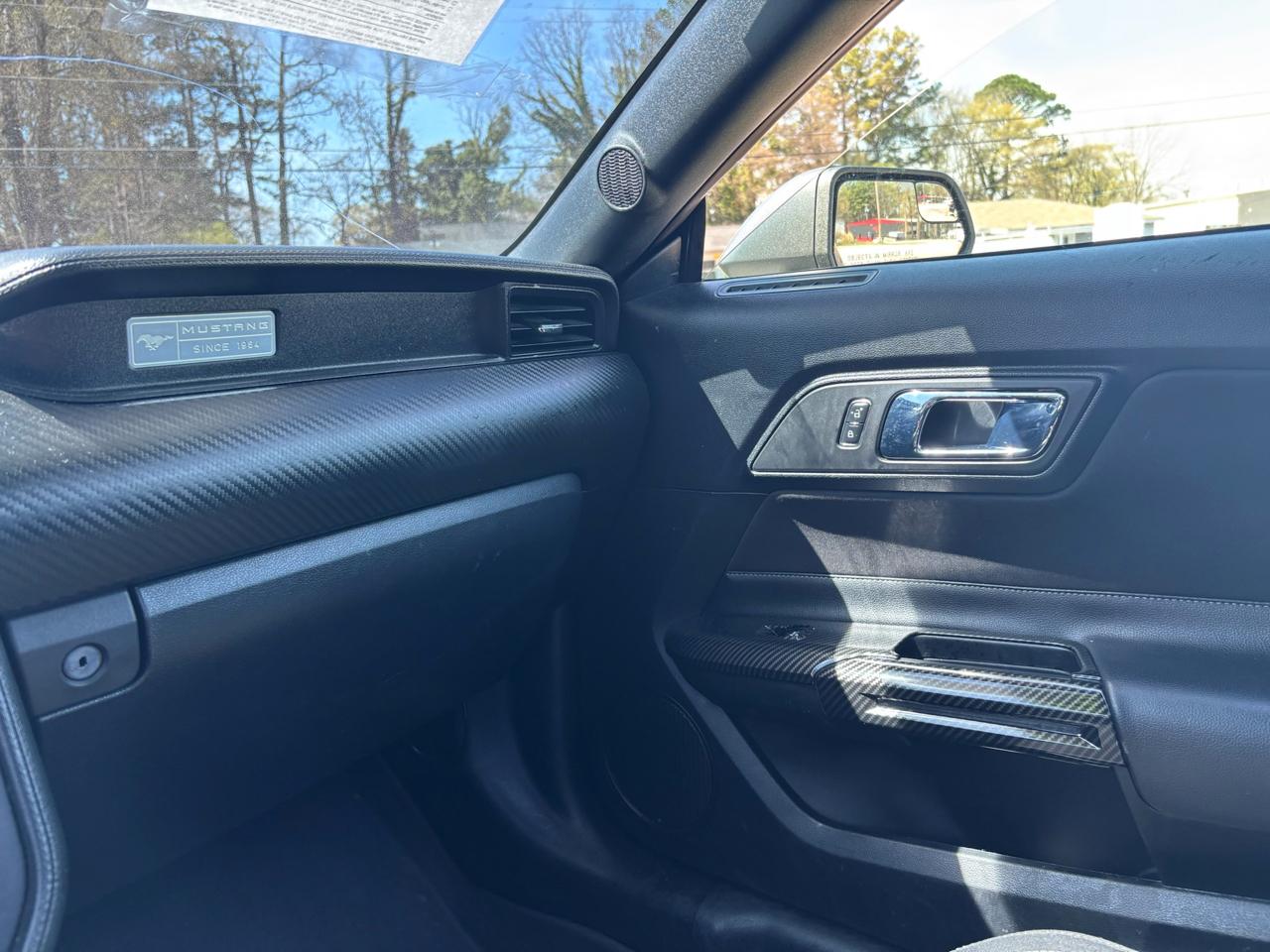 Ford Mustang V6 Coupe 2016