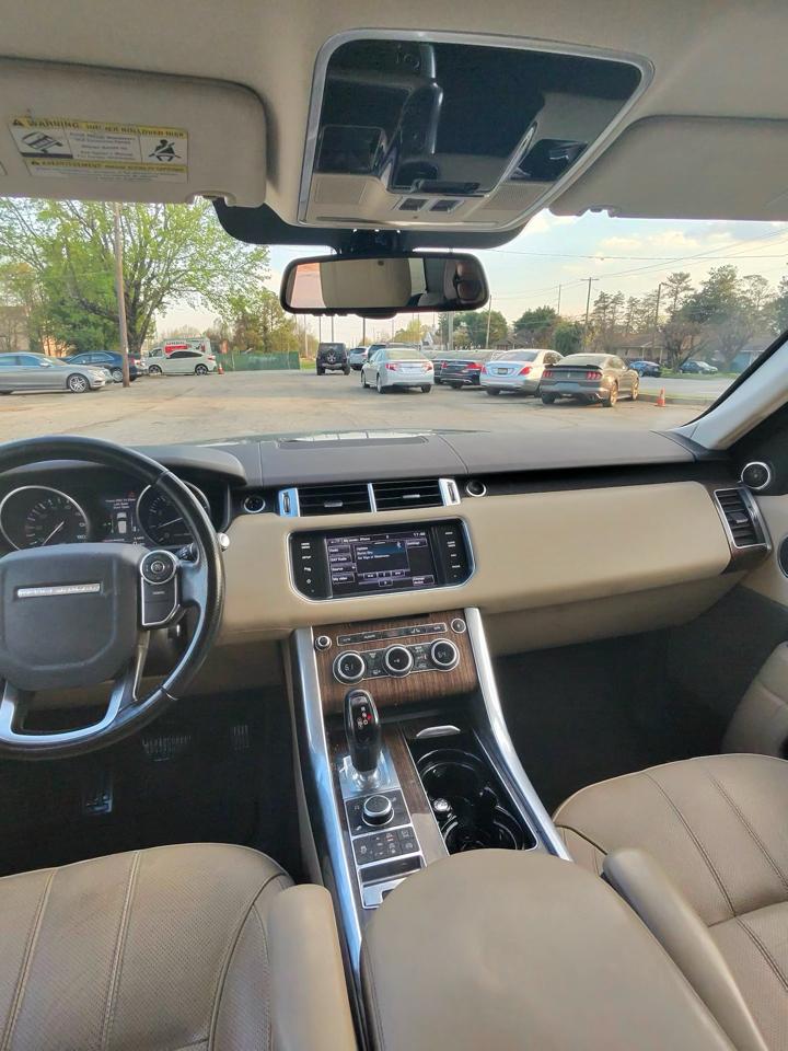 Land Rover Range Rover Sport 3.0L V6 Supercharged SE 2014