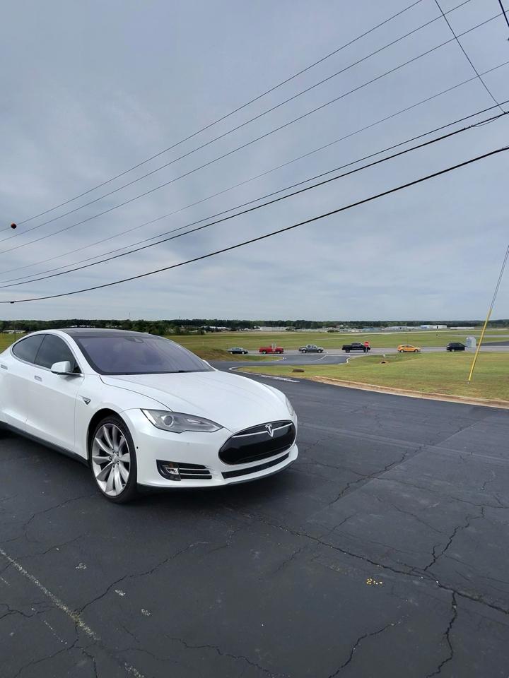 Tesla Model S Base 2014