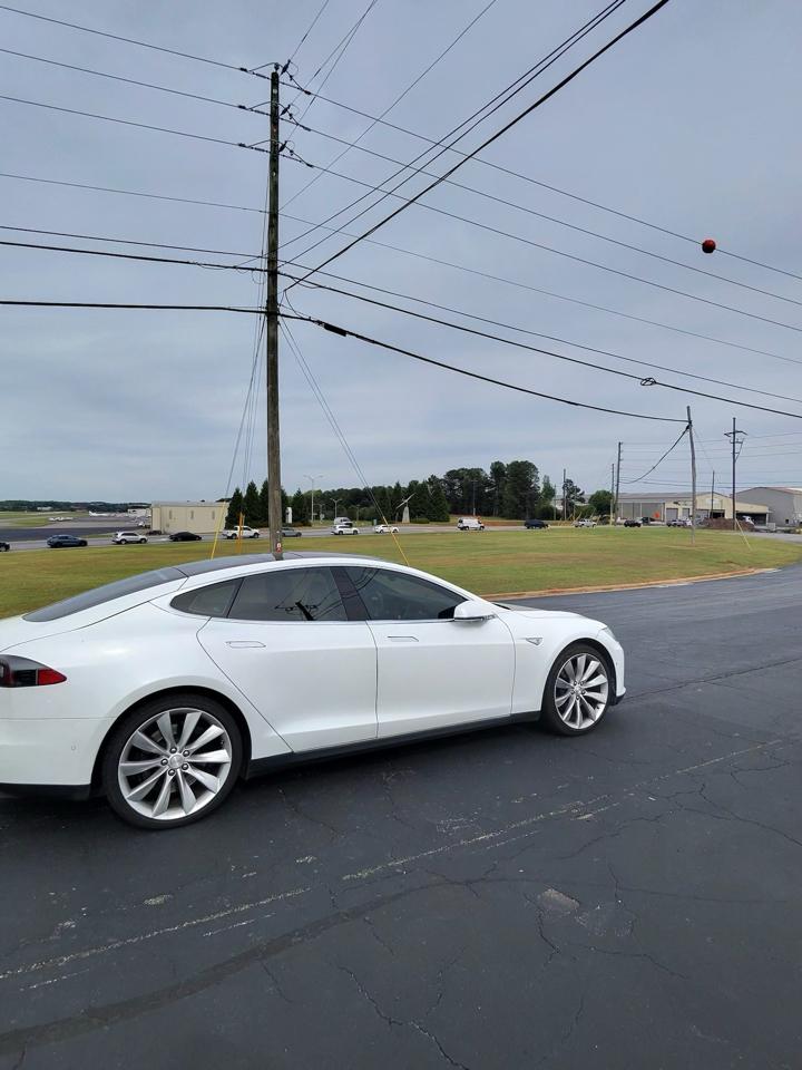 Tesla Model S Base 2014