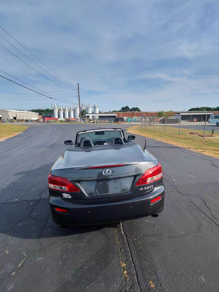 Lexus IS C 250 2011