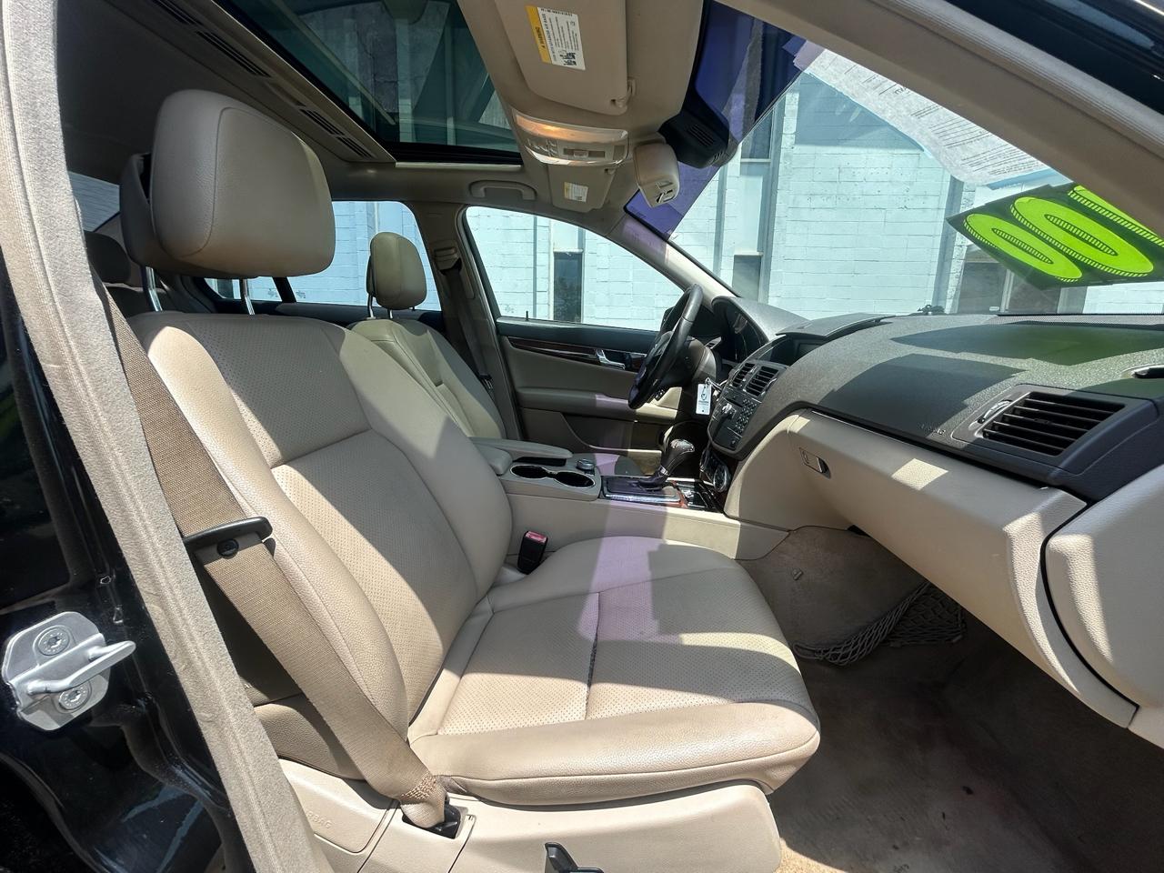 Mercedes-Benz C-Class C300 4MATIC Sport Sedan 2010