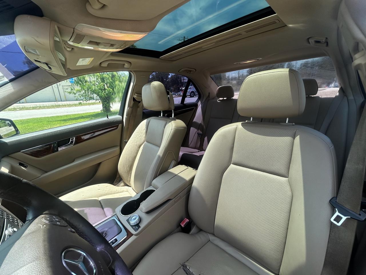 Mercedes-Benz C-Class C300 4MATIC Sport Sedan 2010