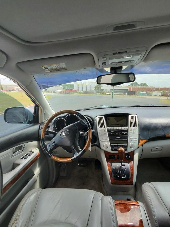 Toyota Avalon XL 2000