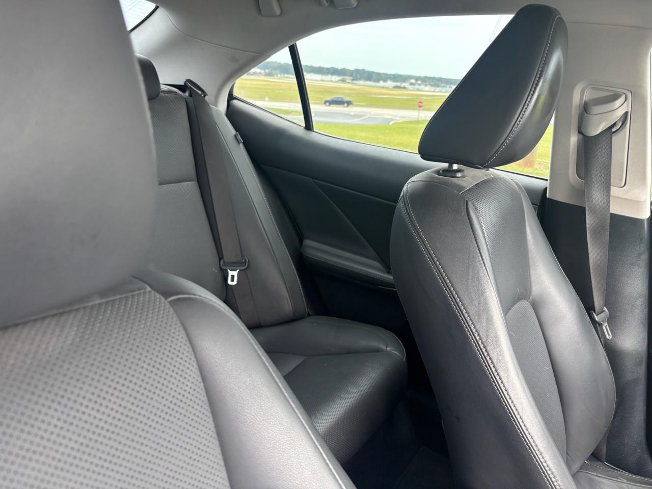 Lexus IS 250 RWD 2014