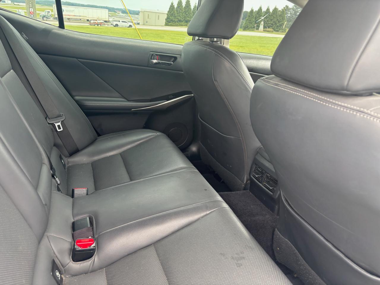 Lexus IS 250 RWD 2014
