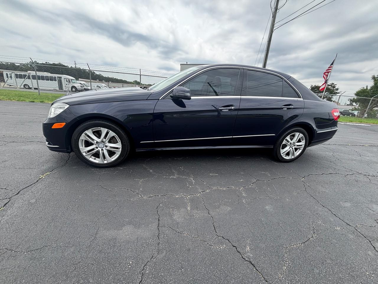 Mercedes-Benz E-Class E350 Sedan 2011
