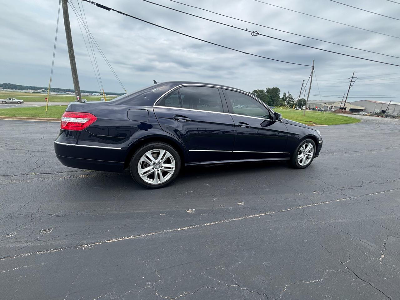 Mercedes-Benz E-Class E350 Sedan 2011