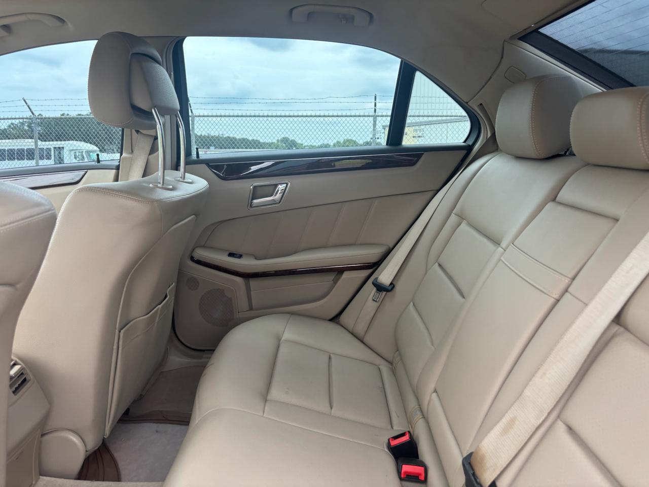 Mercedes-Benz E-Class E350 Sedan 2011