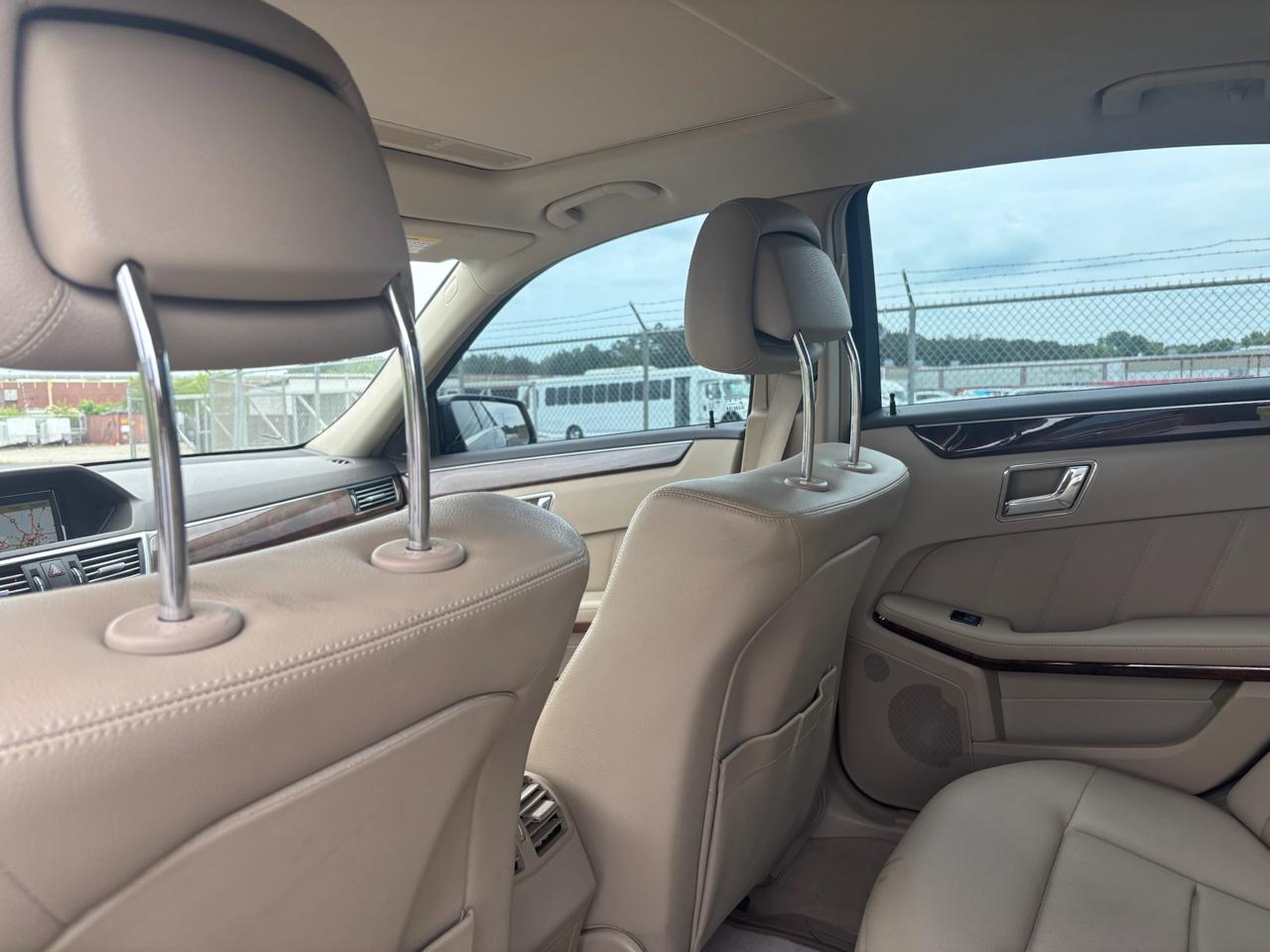 Mercedes-Benz E-Class E350 Sedan 2011