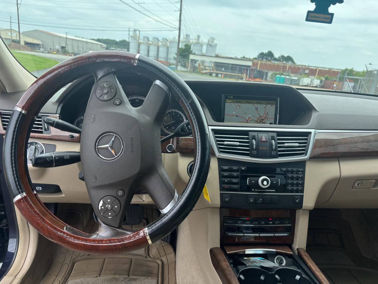 Mercedes-Benz E-Class E350 Sedan 2011