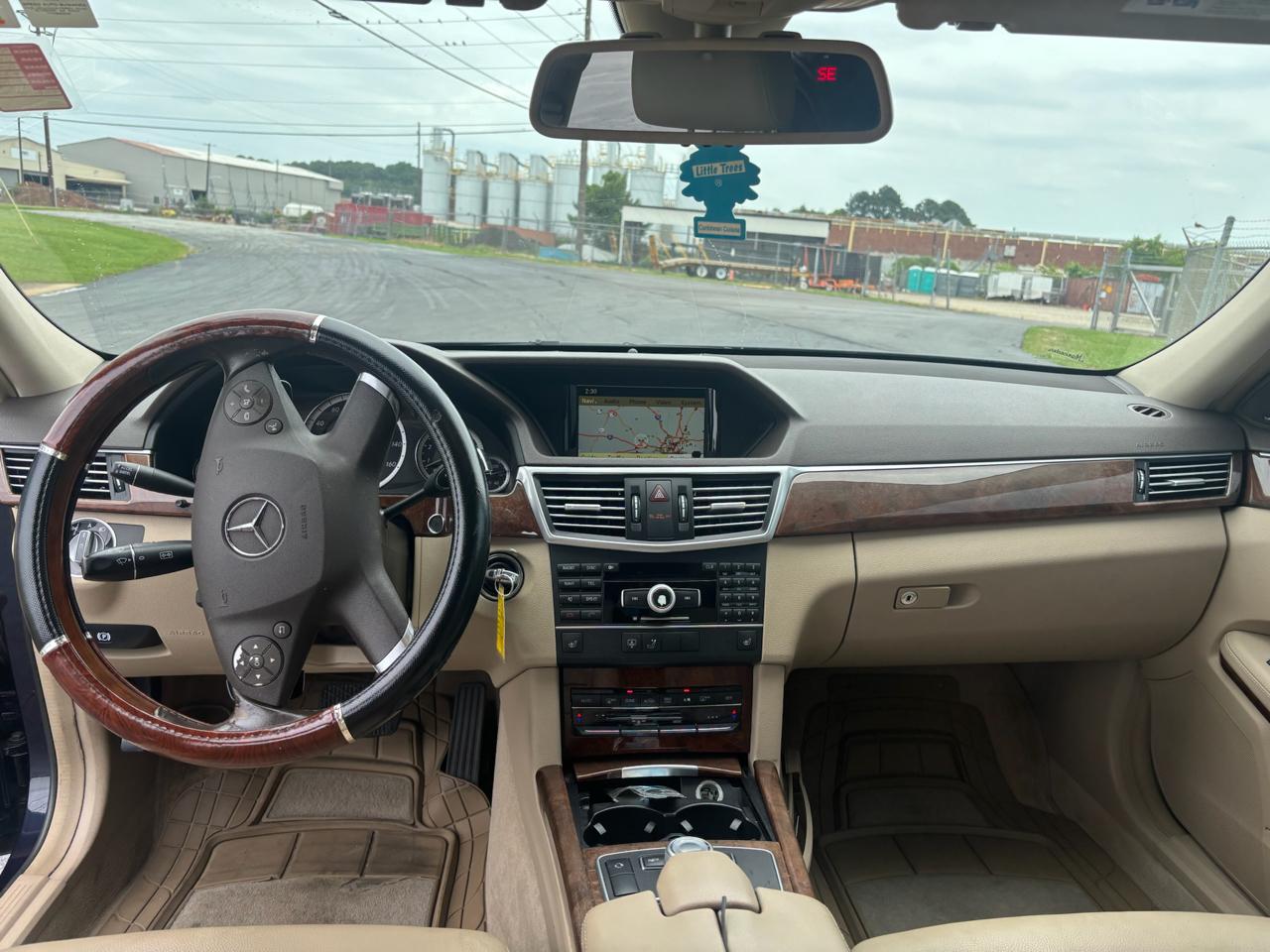 Mercedes-Benz E-Class E350 Sedan 2011