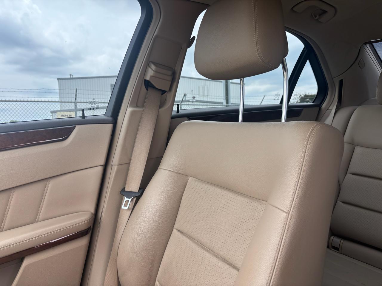 Mercedes-Benz E-Class E350 Sedan 2011