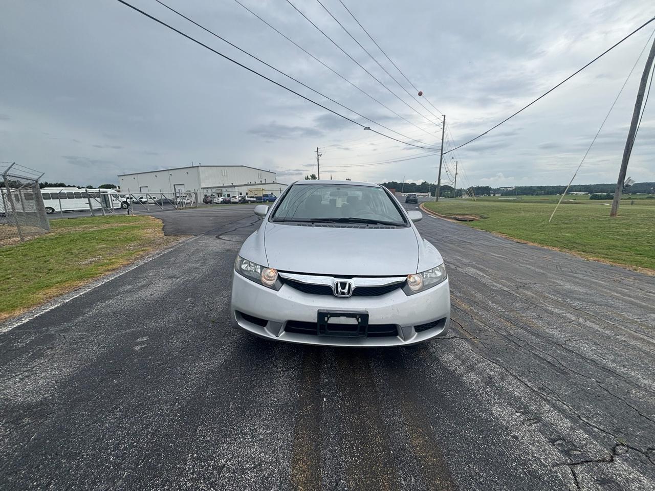 Honda Civic LX Sedan 5-Speed AT 2009