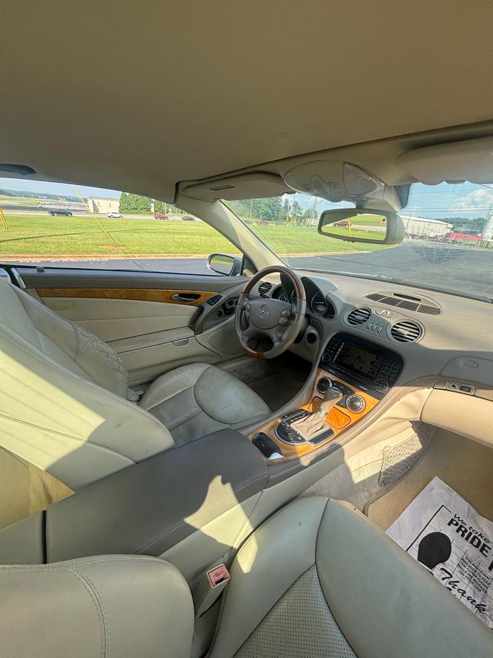 Mercedes-Benz SL-Class SL500 2005