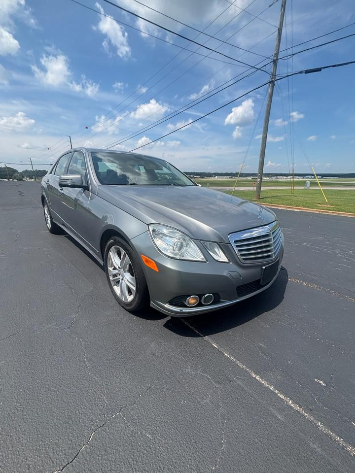 Mercedes-Benz E-Class E350 Sedan 4MATIC 2011