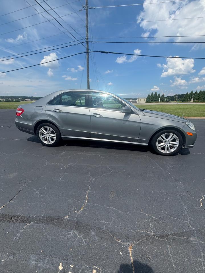 Mercedes-Benz E-Class E350 Sedan 4MATIC 2011