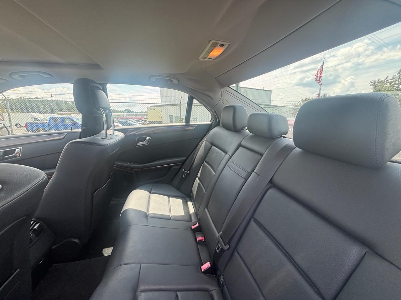 Mercedes-Benz E-Class E350 Sedan 4MATIC 2011