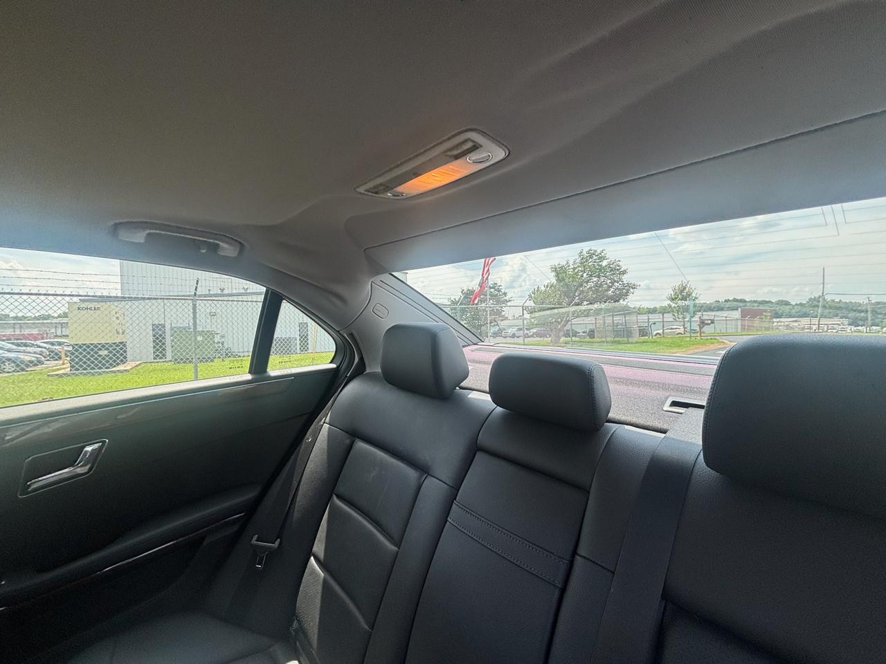 Mercedes-Benz E-Class E350 Sedan 4MATIC 2011